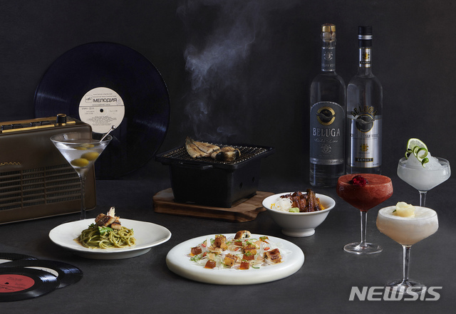 파크 하얏트 서울 '더 팀버 하우스'의 '장어와 보드카 프로모션' 