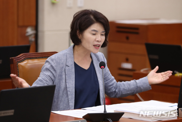 한정애 의원, 산재 지원 국선 노무사 도입법 발의