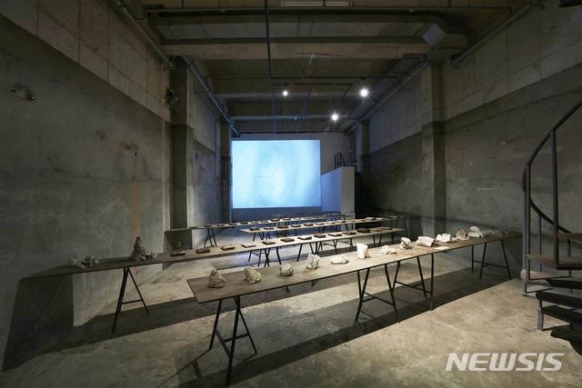 【부산=뉴시스】허상천 기자 = 부산현대미술관은 일본 가나자와시(金沢市)의 가나자와21세기미술관의 대규모 프로젝트 전시 ‘변용하는 집(Altering Home)’에 부산의 젊은 신인 이한솔(30) 작가를 참여시키기로 했다고 30일 밝혔다. 2018.08.30. (사진 = 부산현대미술관 제공) photo@newsis.com