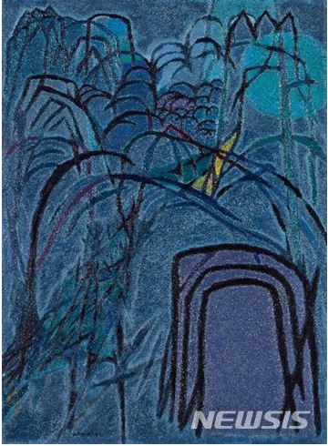 【서울=뉴시스】 김환기, 산, Oil on Canvas, 100×73cm, 1958, Signed and Dated on the Lower Left, 푸른색을 주조로 한 강렬한 색으로 깊은 산을 형상화한 작품으로 서울옥션 제 149회 미술품경매'에서 22억원에 낙찰, 이번 경매 최고가를 기록했다.