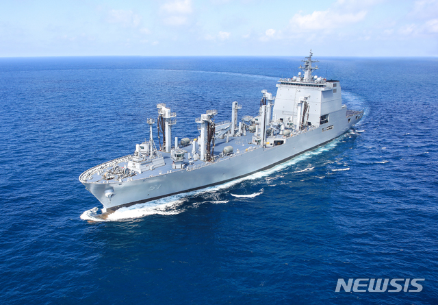 【서울=뉴시스】 해군 차기 군수지원함(AOE-II) 소양함. (사진=방위사업청 제공)