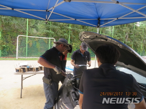 【서울=뉴시스】서울 중구(구청장 서양호)는 오는 16일 오전 10시부터 오후 4시까지 신당동에 있는 성동공업고등학교 운동장에서 귀향차량 무상점검을 실시한다. <사진제공=중구청> 2018.09.11