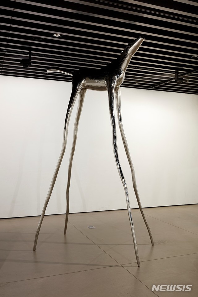 【서울=뉴시스】 정욱장, A Long Journey-Horse II, III, IV, Stainless Steel, 2018 (부분)