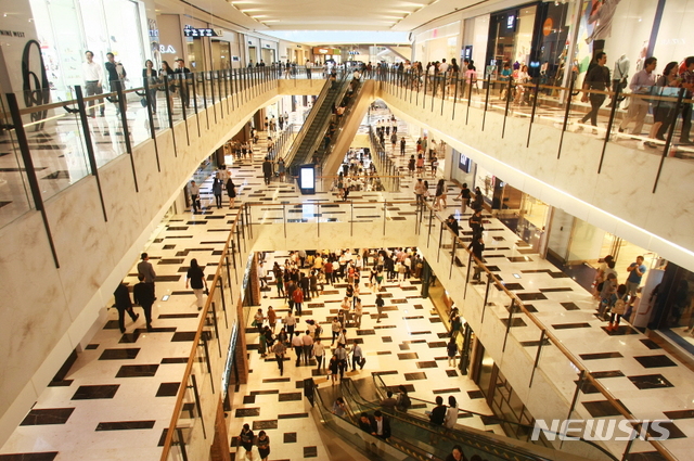 【서울=뉴시스】IFC몰 내부 전경. 2018.9.14(사진=IFC몰 제공) photo@newsis.com