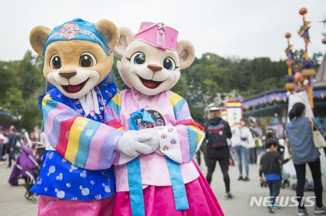 에버랜드 '레니'와 '라라'