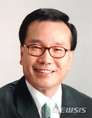 이석영 신임 언론중재위원회 위원장