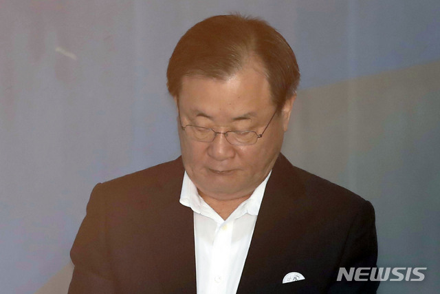 【서울=뉴시스】최동준 기자 = 이병기 전 청와대 비서실장 2018.09.18. photocdj@newsis.com