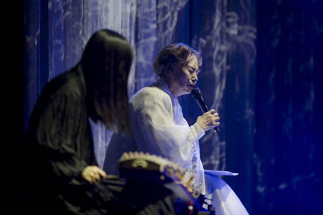 [리뷰]겁에 질린 가야금, 웃으며 흐느끼는 소프라노···황병기 '미궁'