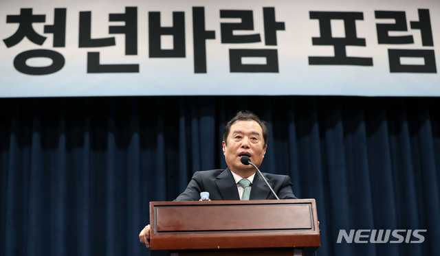 【서울=뉴시스】홍효식 기자 = 자유한국당 김병준 비상대책위원장 2018.09.20. yesphoto@newsis.com