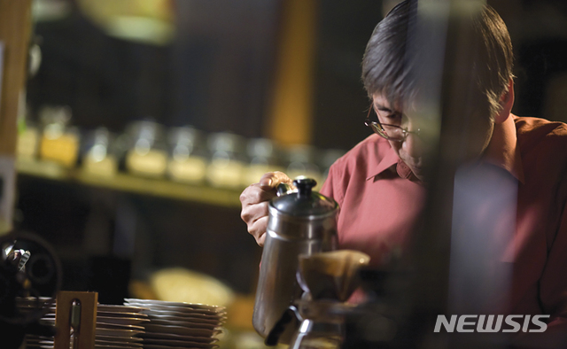 보헤미안 박이추 바리스타