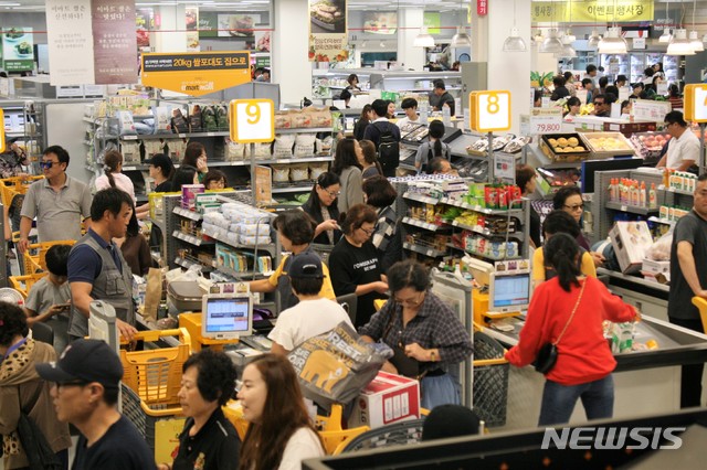 9월 소비심리 넉달만에 반등…'집값 전망' 3년來 최고