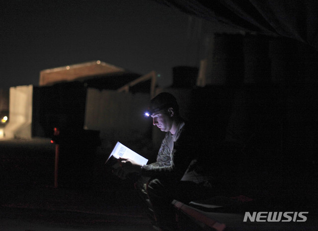 남은 추석 연휴, 읽을 만한 책들...대형서점 MD 추천 