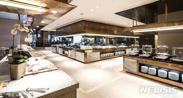 더 리버사이드 호텔 '더 가든 키친'