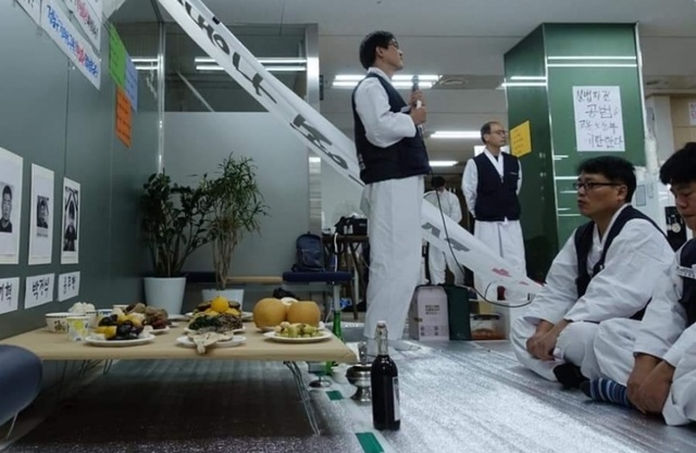 세월호 유가족 5번째 추석…비정규직 노동자들 합동 차례