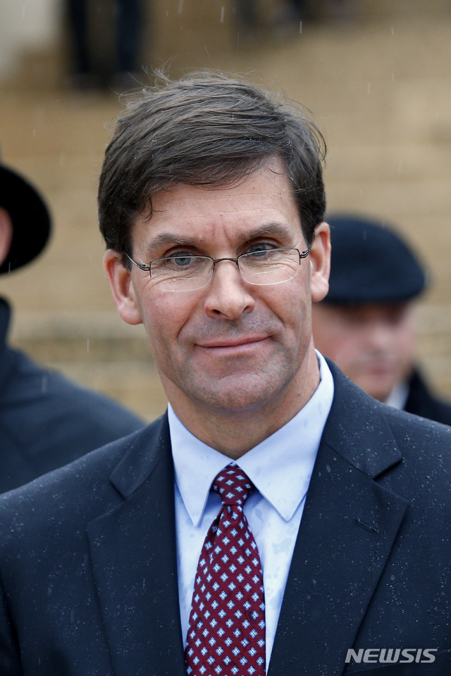 【서울=AP/뉴시스】 마크 에스퍼 미국 국방장관