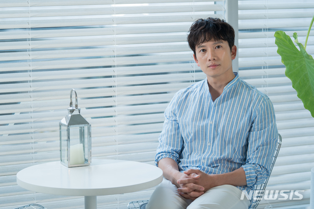 '명당' 지성 "대사 한 마디도 백 번 연습해야 대중에게 진심 전할 수 있어"