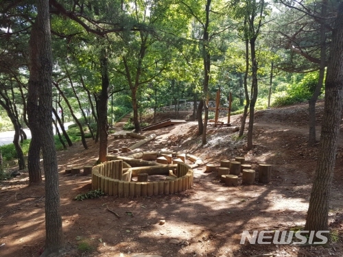 【서울=뉴시스】서울 송파구(구청장 박성수)가 천마공원 치유숲 조성을 마치고 다음달 2일 오후 3시 개장식을 개최한다. <사진제공=송파구청> 2018.09.27. 