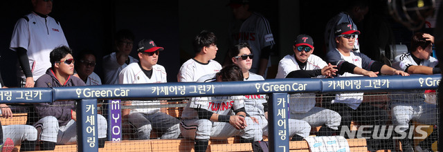 LG 이병규 코치, 영구결번 '9' 다시 단다