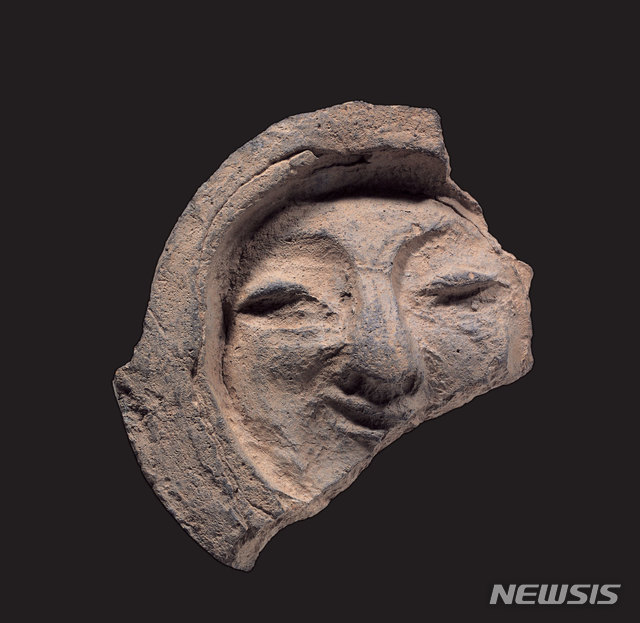 경주 얼굴무늬 수막새