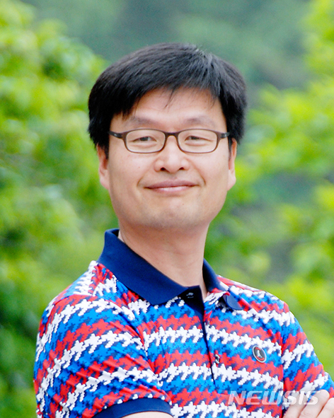 【진주=뉴시스】정경규 기자 = 경상대학교 장홍희 교수.