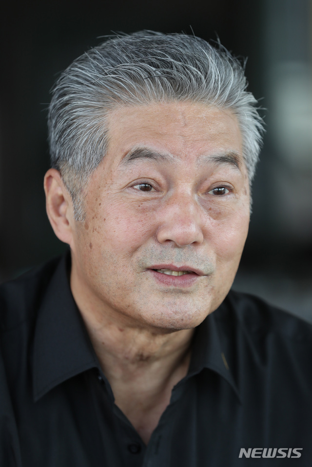 【서울=뉴시스】조수정 기자 = 배우 한지일이 1일 오후 자신이 일하는 서울 중구 호텔더블에이에서 뉴시스와 인터뷰하고 있다. chocrystal@newsis.com