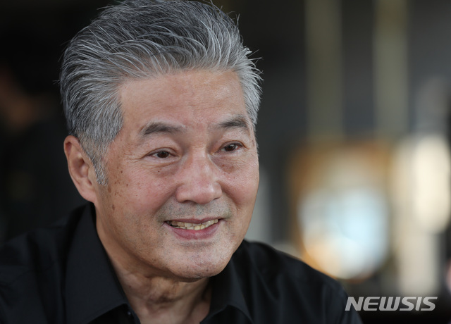 【서울=뉴시스】조수정 기자 = 배우 한지일이 1일 오후 자신이 일하는 서울 중구 호텔더블에이에서 뉴시스와 인터뷰하고 있다. chocrystal@newsis.com