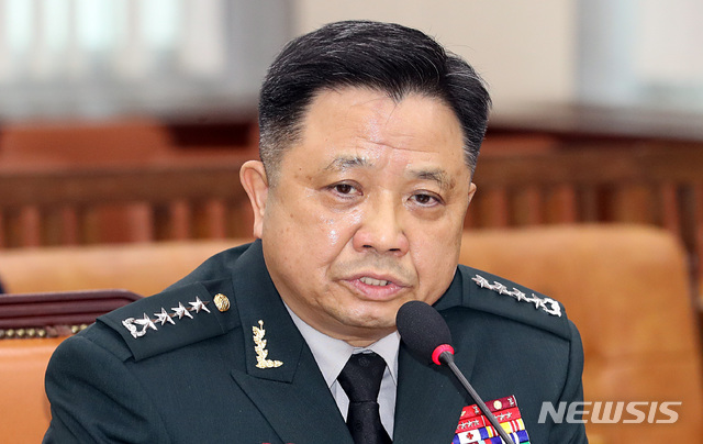 【서울=뉴시스】이종철 기자&nbsp; = 박한기 합참의장 후보자가 5일 서울 여의도 국회에서 열린 국방위원회 인사청문회에서 의원 질의에 답변하고 있다. 2018.10.05.jc4321@newsis.com