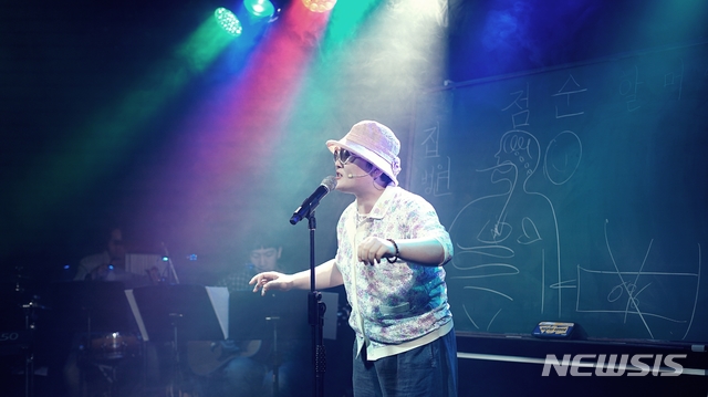 【수원=뉴시스】김경호 기자=  경기문화재단 공연예술 창작지원 2단계에 선정된 작품 ‘창작집단 V.O.I.C.E2’의한 장면. 