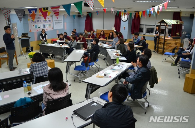 【수원=뉴시스】김경호 기자= 경기 수원문화재단이 10일부터 진행하는 편파적 콘서트.