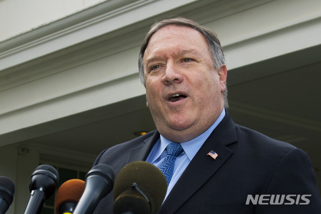 【워싱턴=AP/뉴시스】 마이크 폼페이오 미 국무장관이 9일(현지시간) 백악관에서 "이번 북한 방문에서 김정은 국무위원장을 만나 북한 비핵화 등에 관한 진정한 진전(real progress)이 있었다"고 밝혔다. 2018.10.09