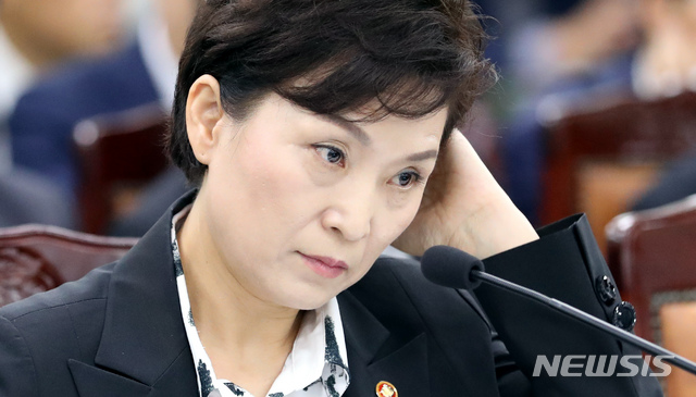 김현미 "공공임대 자격 모른채 쪽방촌 거주하는 일 없게 할 것"