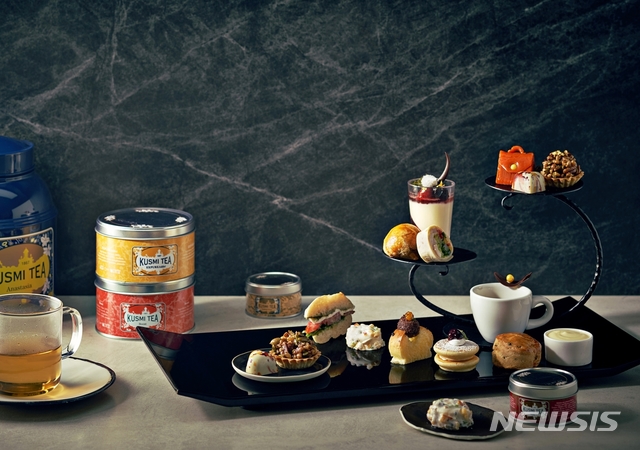 그랜드 인터컨티넨탈 서울 파르나스 '로비 라운지'의 '쿠스미 티'