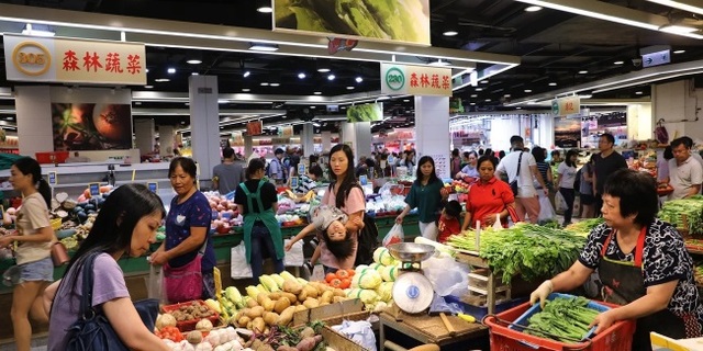 【로스앤젤레스=뉴시스】 홍콩에서 '웨트 마켓(wet market)'으로 불리는 시장 모습, 웨트 마켓은 신선한 고기와 해산물, 야채를 파는 시장을 뜻하는 홍콩과 싱가포르의 영어 표현으로 옥스포드 영어사전에 등재돼 있다. <사진=사우스차이나모닝포스트 캡쳐> 2018.10.17