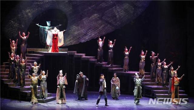 【대구=뉴시스】대구에서 제작한 뮤지컬 '투란도트' 공연 장면. 2018.10.22.(사진=대구시 제공) photo@newsis.com