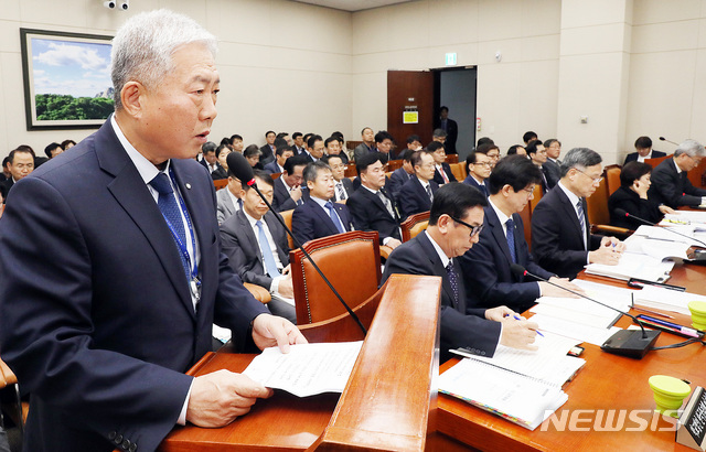 [종합]환노위 국감서 전·현 정부 친인척 채용비리 의혹 잇따라 