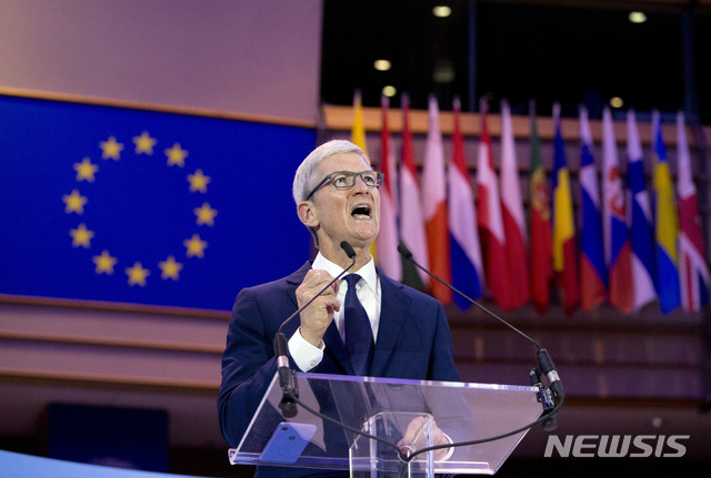 애플 CEO "개인정보 무기로 활용돼"…EU의 GDPR 높이 평가 
