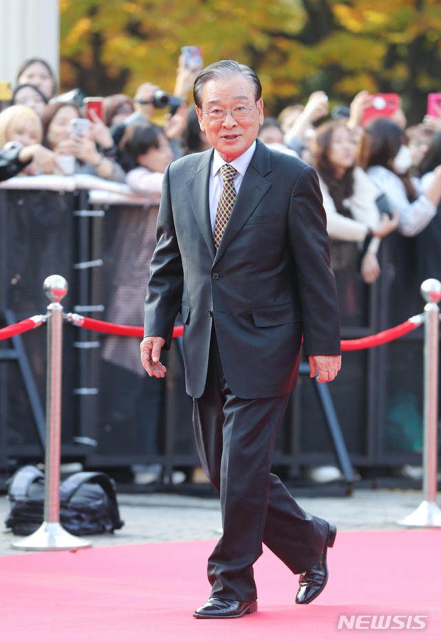 【서울=뉴시스】조수정 기자 = 배우 이순재. 2018.10.24. chocrystal@newsis.com