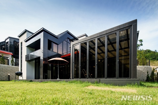 여기어때 "가을여행 원하는 숙소 잡으려면, 6일 전 예약하세요"