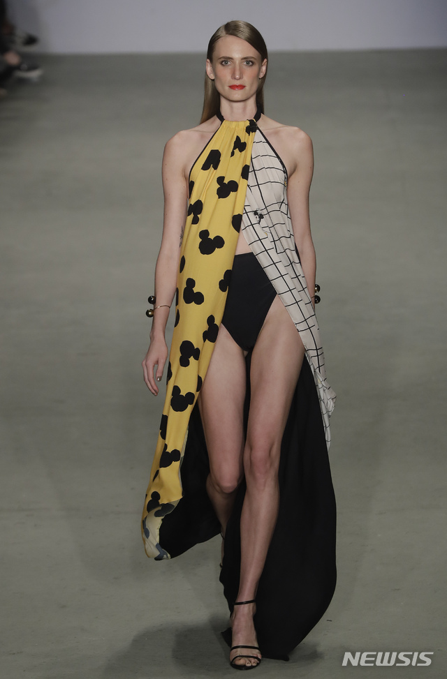 '대짜와 소짜' 같은 무늬 다른 크기 비키니