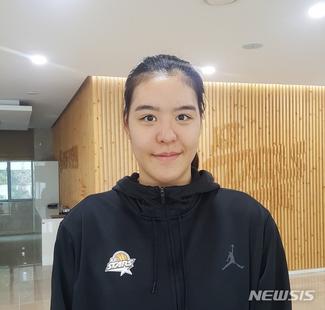 박지수 "우승 노릴 적기"···큰물 WNBA에서 껑충 성장한 그녀