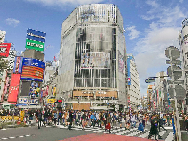 아이즈원 시부야 광고