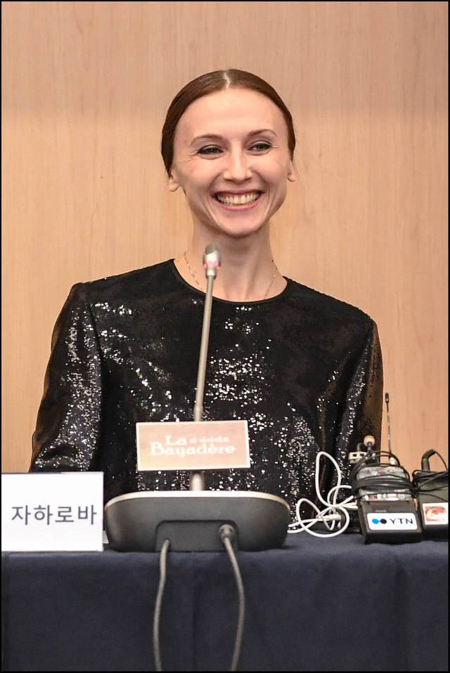 '마흔살 발레여신' 자하로바, 은퇴? 오늘이 시작! 