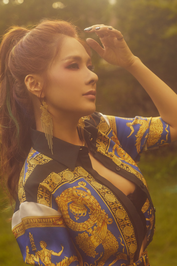 가수 채연, 데뷔 15주년···3년반만의 컴백