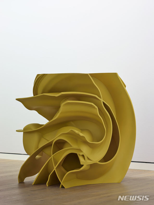 【서울=뉴시스】 토니 크렉, Parts of World, 2014, bronze, 123x100x100cm (photo ⓒ Michael Richter) (1)