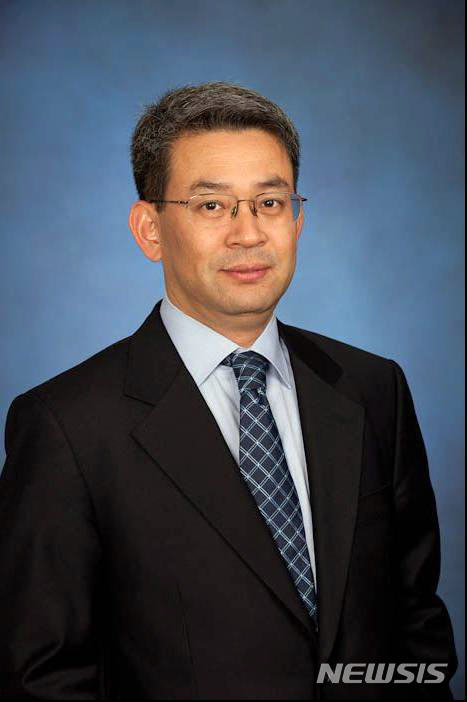 【서울=뉴시스】박진희 기자 = 권구훈 신임 북방경제협력위원회 위원장. 2018.11.04. (사진=청와대 제공) photo@newsis.com