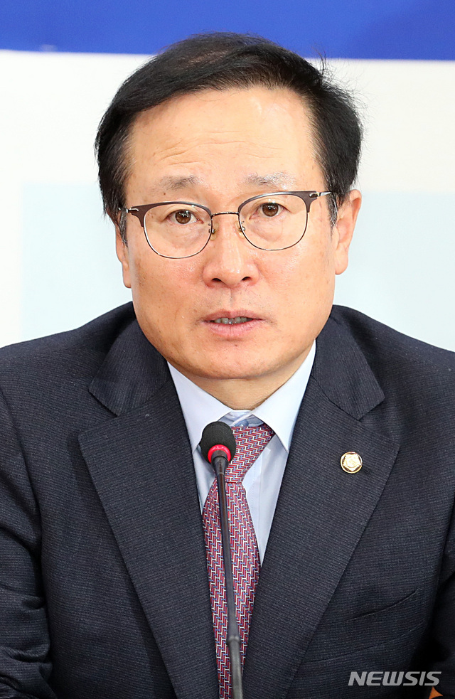 【서울=뉴시스】이종철 기자 = 홍영표 더불어민주당 원내대표. 2018.11.13.&nbsp; jc4321@newsis.com