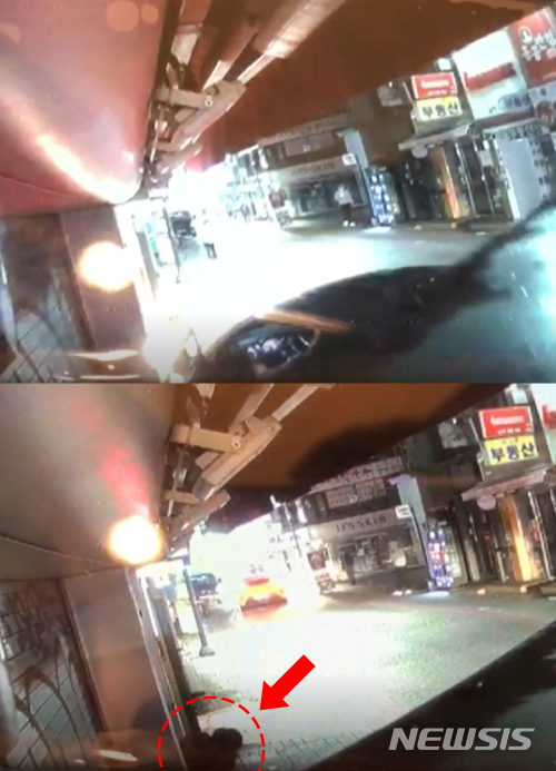 【서울=뉴시스】지난 10일 서울 성북구 성신여대역 인근에서 A씨가 전 여자친구 폭행을 신고하려던 시민을 끌고 차량 운전을 하다 건물 기둥에 부딪히는 모습(위)과 쓰러진 B씨 모습(아래 동그라미). 아래 사진에서 그냥 가버리는 노란색 A씨 차량이 보인다. 2018.11.15. 