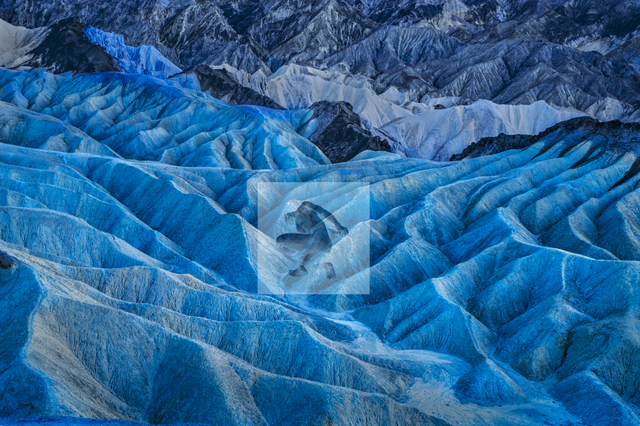 자연 속 벗은 인간, 김남진 사진전 ‘타임 랜드스케이프’ 