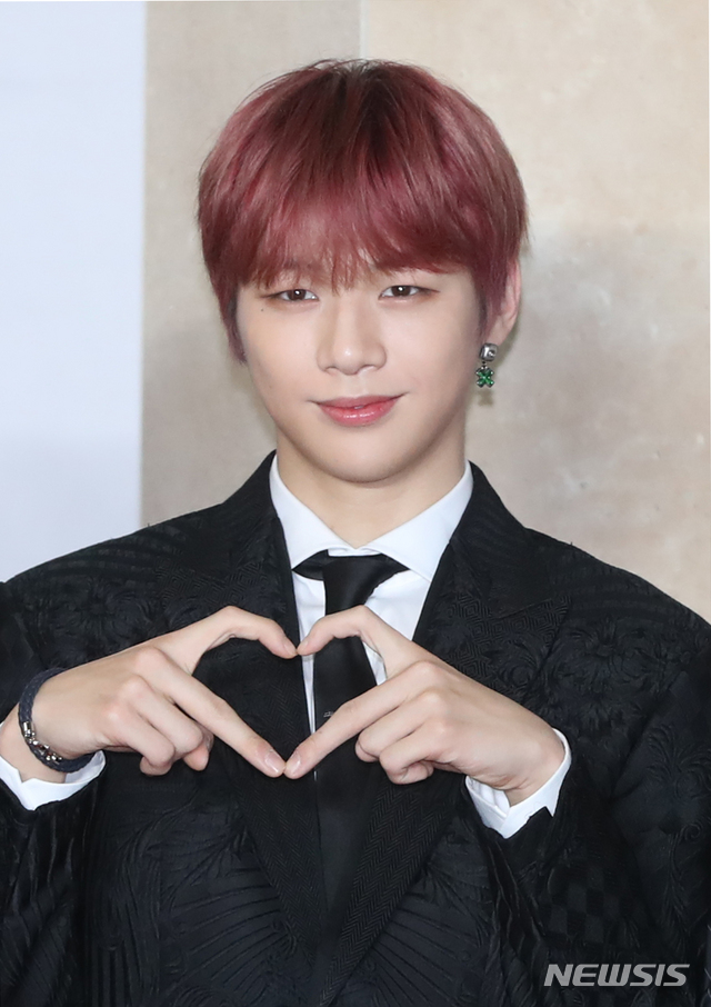 강다니엘