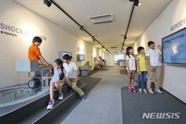 [르포]전 세계 단 3곳...운전이 즐거워지는 BMW 드라이빙센터